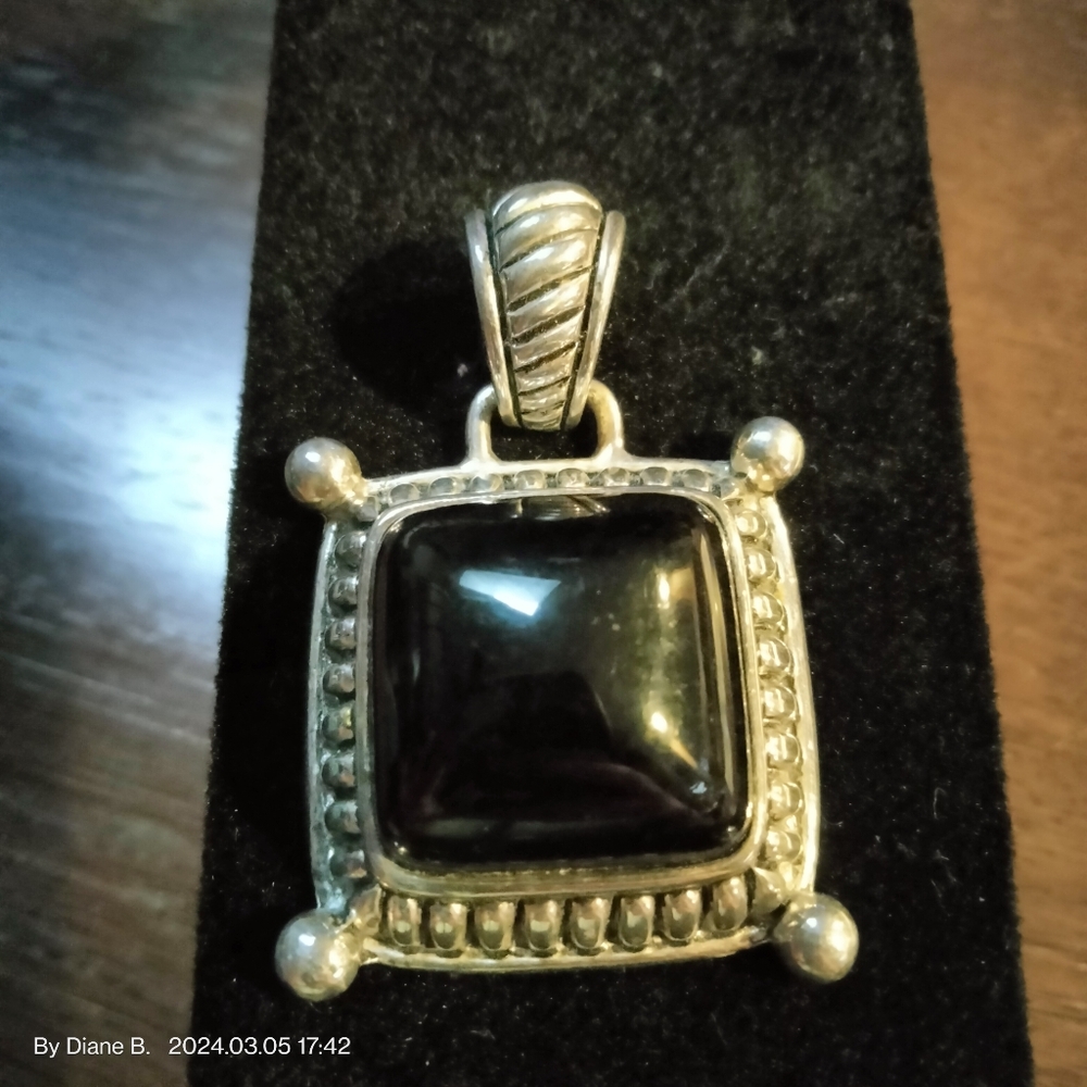 Vintage Premier Design Black Onyx Stone Silver Pendant